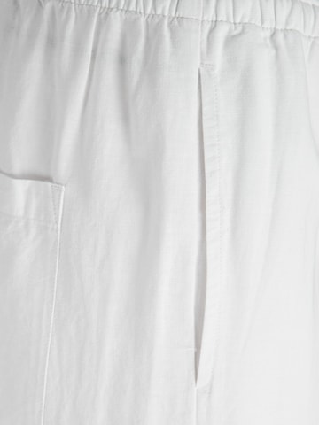 JJXX Široke hlačnice Hlače 'Lora' | bela barva