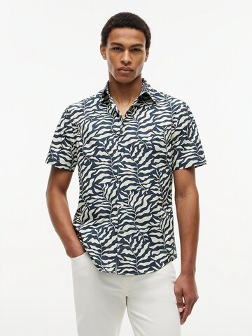 TOMMY HILFIGER Regular Fit Hemd in Schwarz: Vorderseite