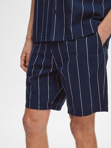 SELECTED HOMME Regular Shorts 'West' in Blau