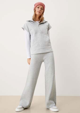 s.Oliver Sweatshirt in Grey