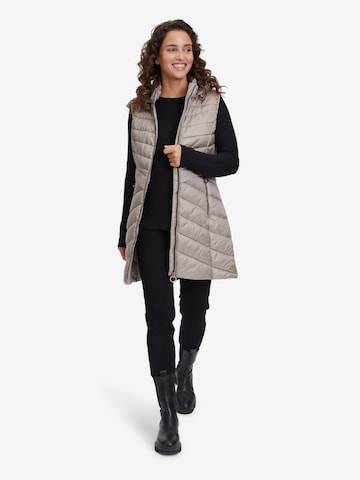 Gilet Betty Barclay en beige : devant