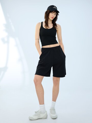 Loosefit Pantaloni di Bershka in nero