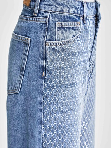 IT'S BASIC Regular Jeans 'EMMA Rhinestone Straight High Rise Jeans' in Blauw