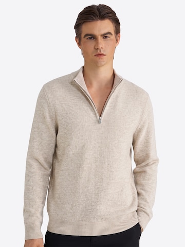 Vantory Sweater in Green