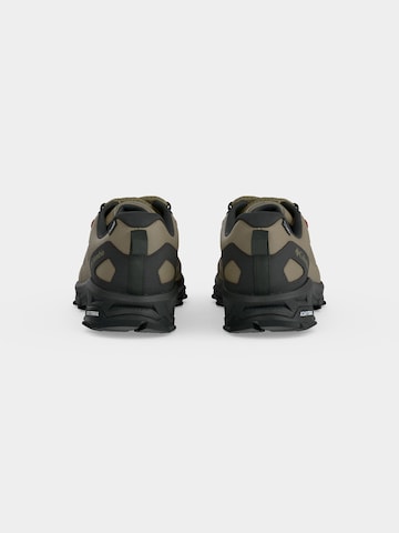 Chaussure basse 'PEAKFREAK™ 3' COLUMBIA en vert