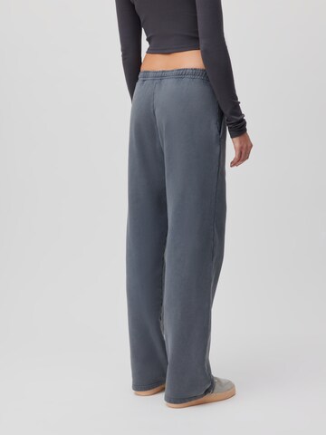 Regular Pantalon 'Nelly' LeGer by Lena Gercke en gris