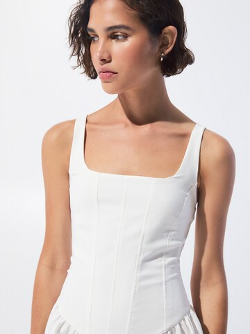 Abito di Pull&Bear in bianco
