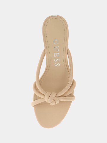 GUESS Pantolette 'GARISA' in Beige