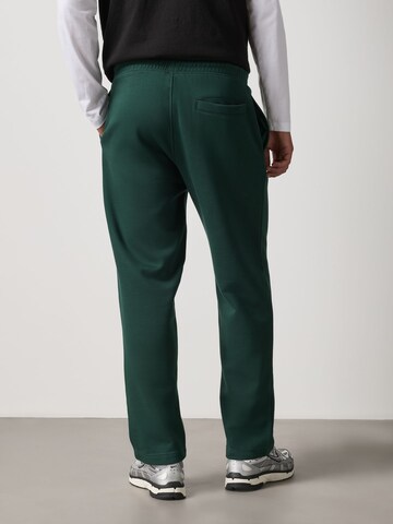 Regular Pantaloni de la Next pe verde