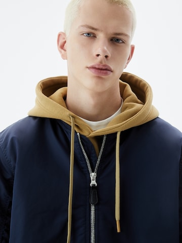 Pull&Bear Prechodná bunda - Modrá