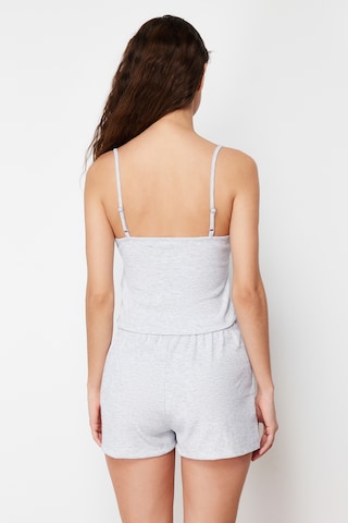 Trendyol - Pijama de pantalón corto en gris