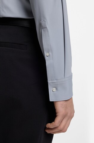 HUGO Regular Fit Hemd in Grau