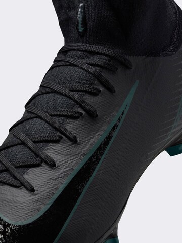 NIKE Fußballschuh in Schwarz