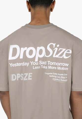 T-Shirt 'Yeterday' Dropsize en gris
