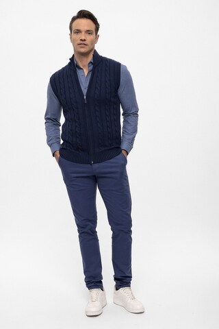 Felix Hardy Vest in Blue