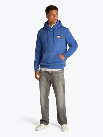 Tommy Jeans Sweatshirt 'ESSENTIAL' in Blue