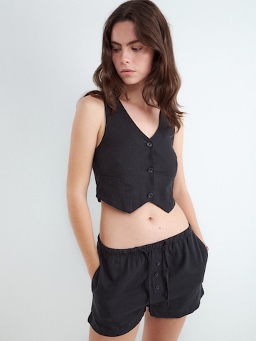 BALMOHK Pukuliivi värissä musta: etupuoli