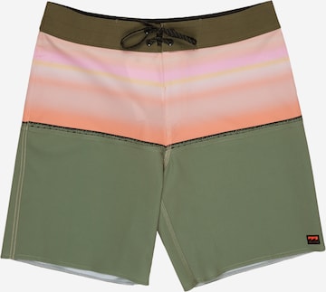 BILLABONG Boardshorts 'Fifty50 Pro' in Grün: Vorderseite