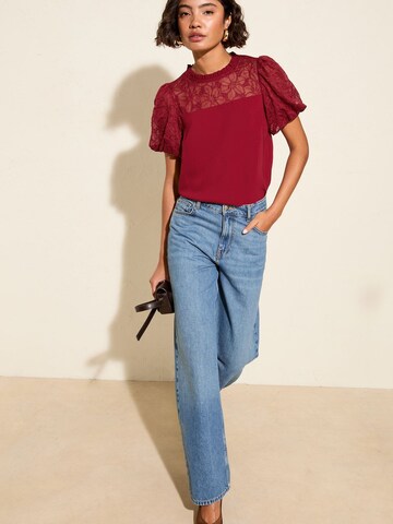 Friends Like These Блуза в червено