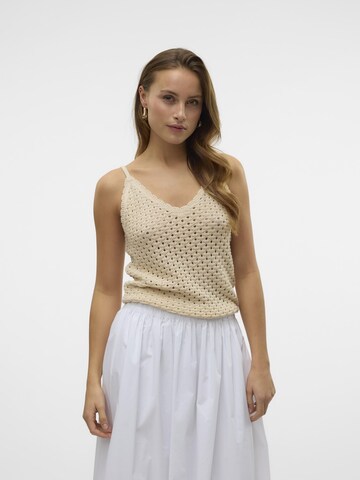 VERO MODA Knitted top 'VMRegina' in White: front