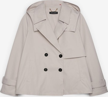 Cappotto invernale di Fiorella Rubino in bianco: frontale