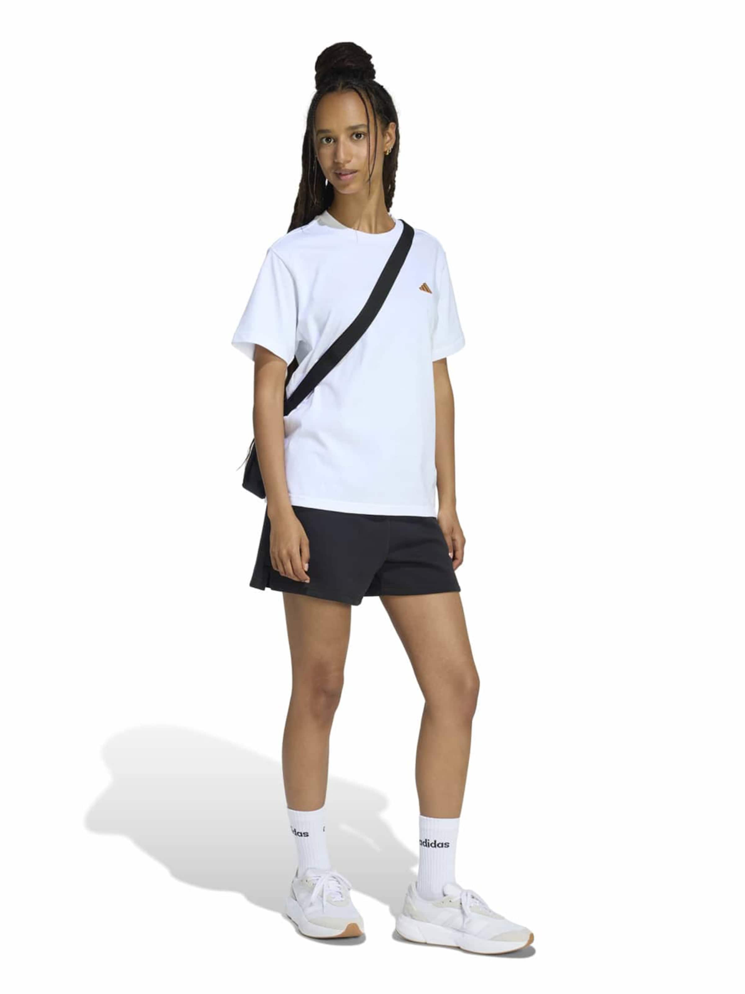 ADIDAS SPORTSWEAR Λειτουργικό μπλουζάκι σε λευκό