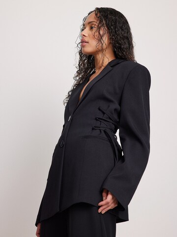 NA-KD Blazer in Black: front