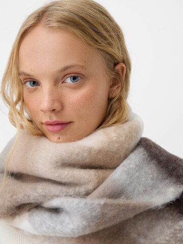 Écharpe Bershka en beige
