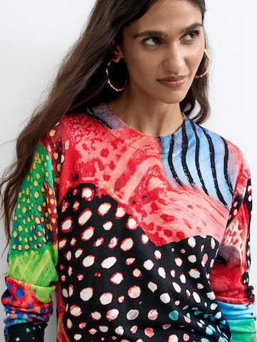 Pulover de la Desigual pe negru