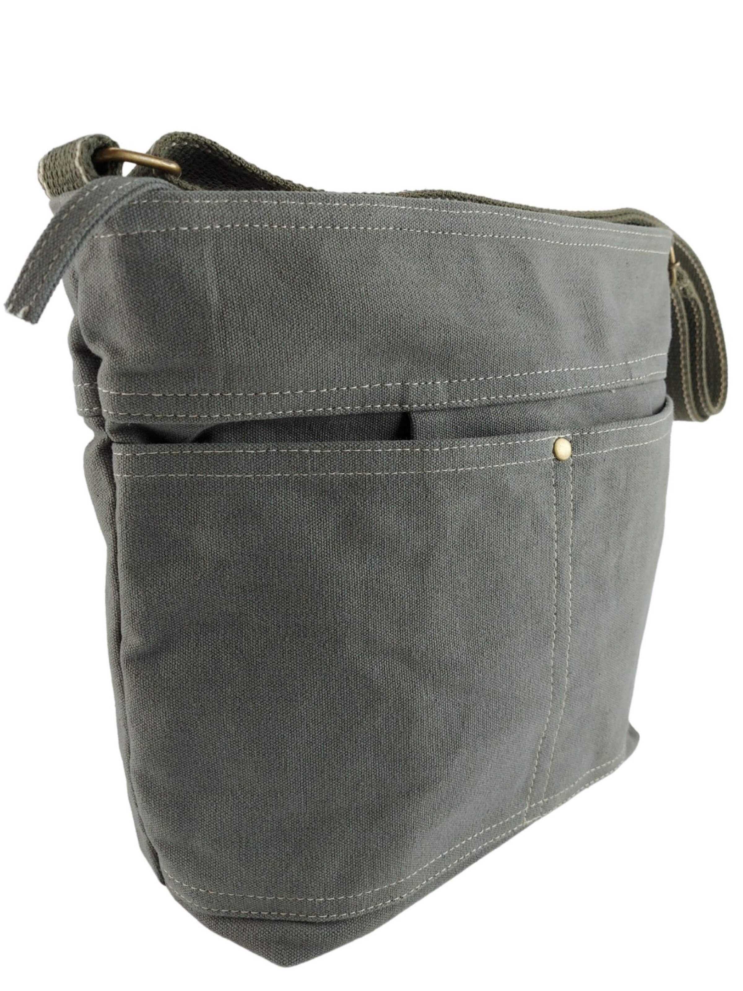 DOMELO Crossbody Bag 'Domelo' in Green