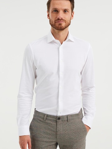 Slim fit Camicia di WE Fashion in bianco