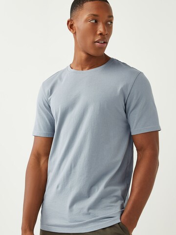 Next - Camisa em cinzento: frente