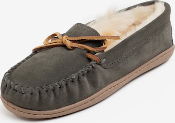 Mocassin Minnetonka en gris : devant