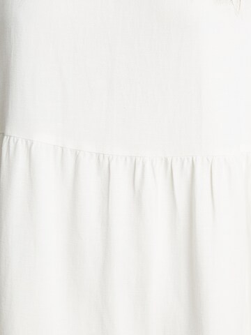 Robe 'Byron' St MRLO en blanc