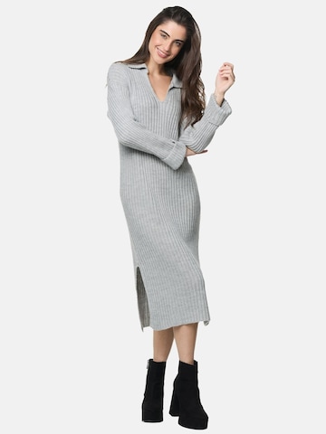 Robes en maille Elara en gris