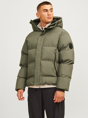 Veste d’hiver 'JCOAlpha' JACK & JONES en vert : devant