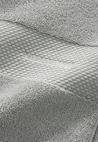 Ralph Lauren Home Towel 'AVENUE' in Grey