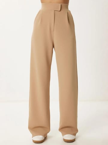 Loosefit Pantalon à pince Happiness İstanbul en marron : devant