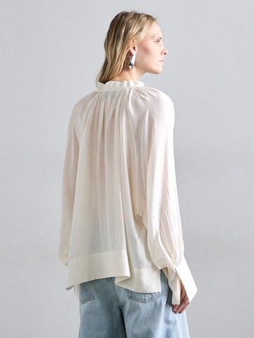 Munthe Блузка 'ROSEBERGER' в Бежевый