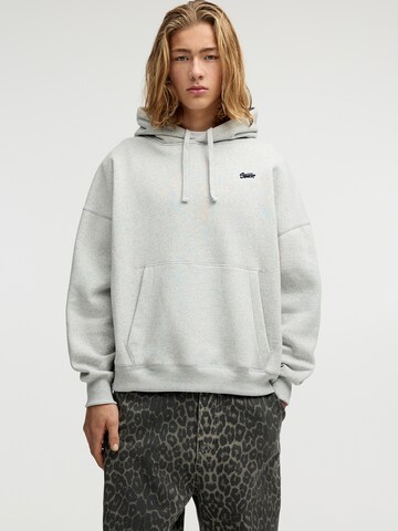 Pull&Bear Sweatshirt in Grau: Vorderseite