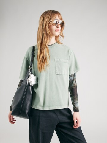 Abercrombie & Fitch T-shirt i grön: framsida