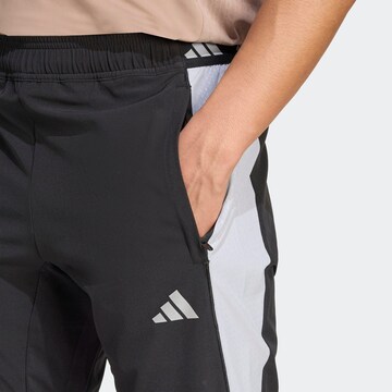 ADIDAS PERFORMANCE Tapered Sporthose in Schwarz