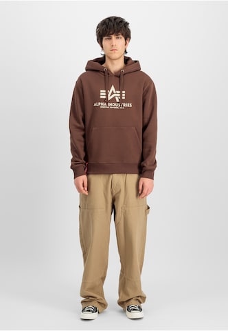 ALPHA INDUSTRIES Sweatshirt in Braun