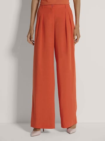 MADELEINE Loosefit Bandplooibroek in Oranje: voorkant