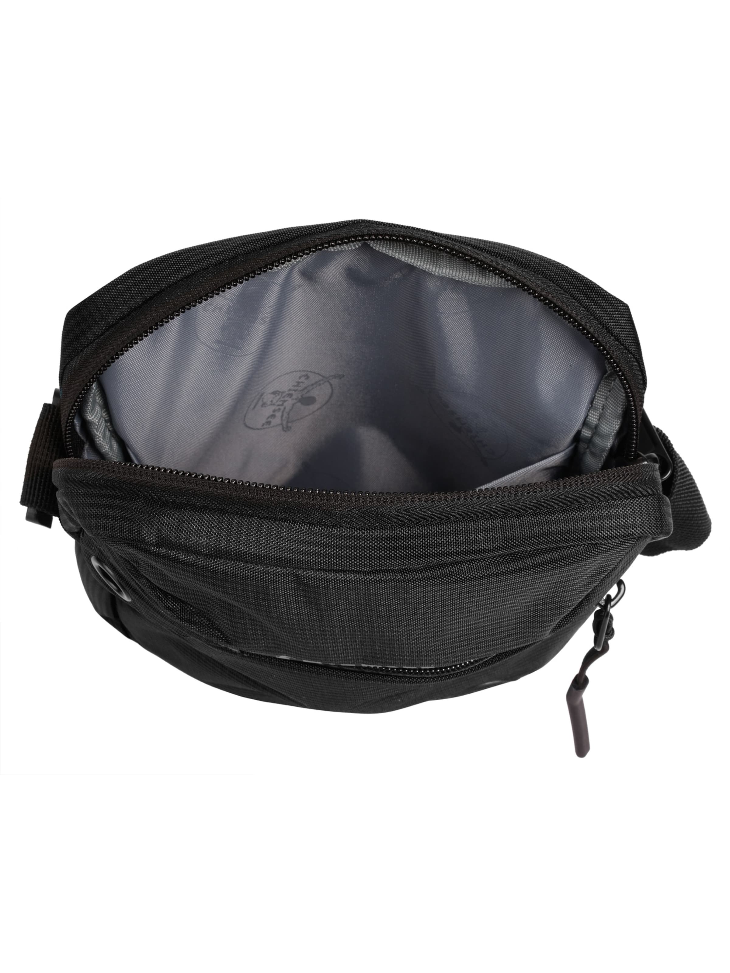 Sac à bandoulière 'LIGHT N BASE' CHIEMSEE en noir