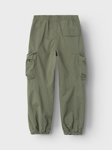 NAME IT - Tapered Pantalón 'BEN' en verde