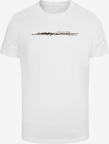 Mister Tee - Camiseta 'Live In The Moment' en blanco: frente