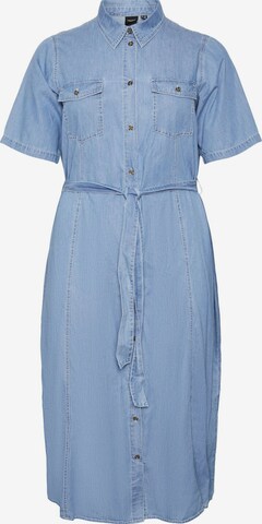 Robe-chemise 'VIO' Vero Moda Curve en bleu : devant