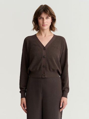 Pull-over 'Sewerela' TATUUM en marron : devant