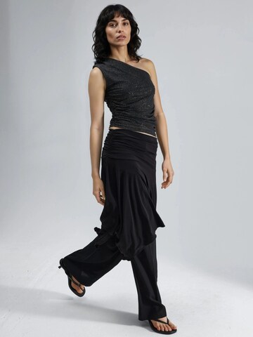 Top di Busem in nero